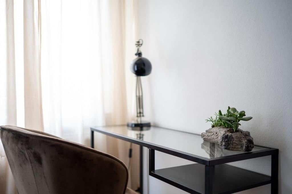 Wohnung Naehe Stadtzentrum Mit Wohnzimmer Und Kueche Koblenz  Kültér fotó