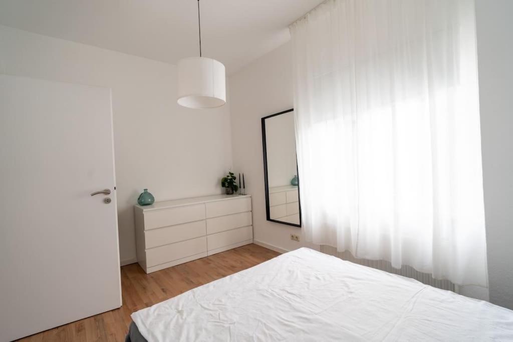 Wohnung Naehe Stadtzentrum Mit Wohnzimmer Und Kueche Koblenz  Kültér fotó