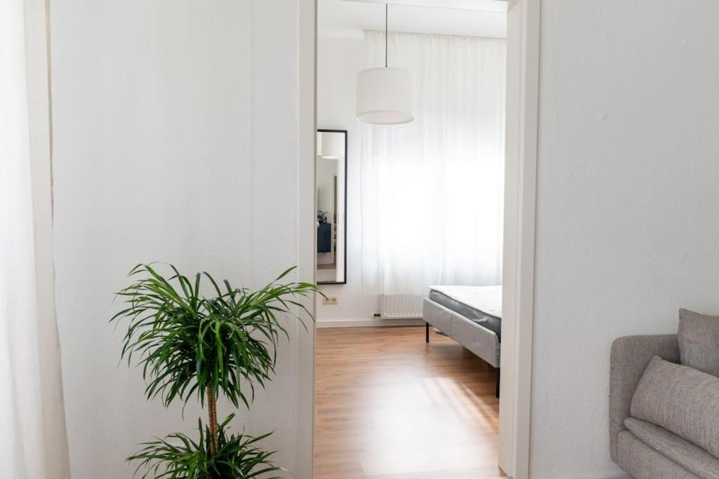 Wohnung Naehe Stadtzentrum Mit Wohnzimmer Und Kueche Koblenz  Kültér fotó